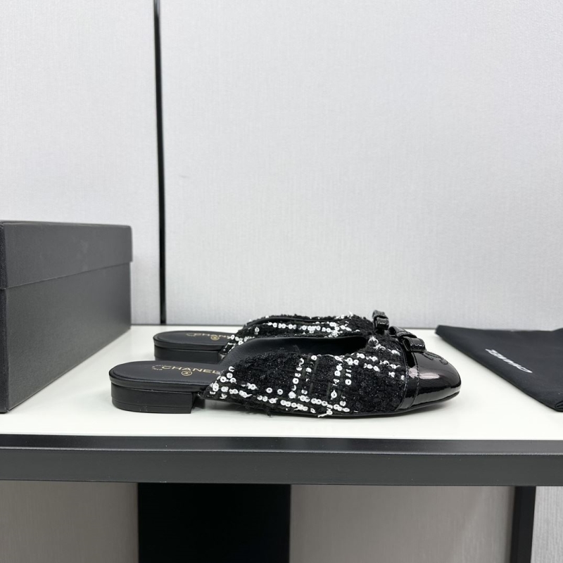 Ch*el slippers